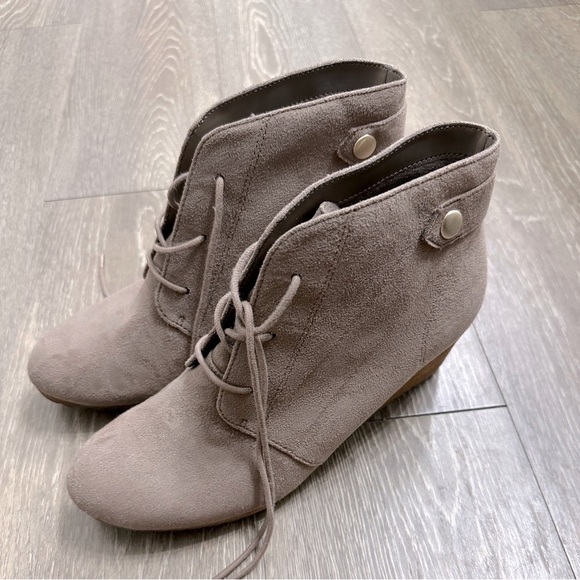 Tan suede wedge booties- with comfortable insoles - Picture 2 of 4